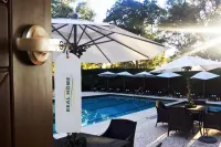 Real Home by Real del Bosque - Pools