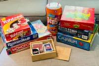 Charming Retreat with Fire Pit and Mini Gym - Inviting Getaway Hotels in Dalton Gardens