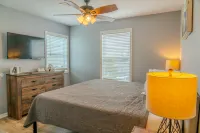 Modern Amenities Near Garden City Pier - Stunning Coastal Retreat Hotels in Murrells Inlet