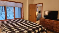 Southridge #9 - Ski-in/ski-out at base of Nub's Nob - Sleeps 6 Hotel a Pleasantview Township