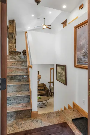 Charming Retreat with Spacious Backyard - Cozy and Inviting Escape