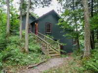 Classic Cabin with Modern Comforts and Views - Stunning Lakefront Oasis