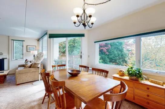 Alpine escape with  3 pools, hot tub, tennis & gym - fireplace, balcony & W/D