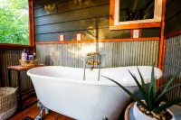 Mini Wood Stove and Fresh Eggs Collection - Charming Rustic Escape Hotels in McDonald County
