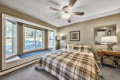 Tahoe Family Villa - Families, Pets, Hot Tub, Fun!