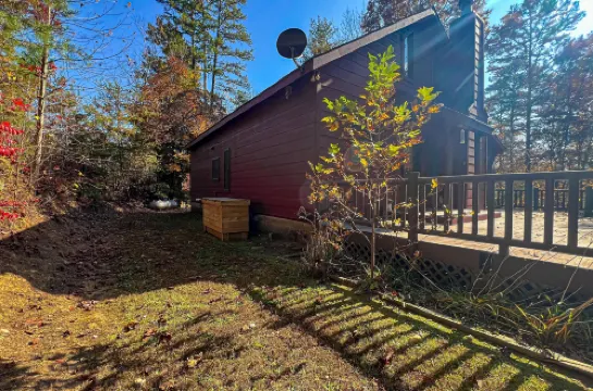 Picture-perfect cabin with private hot tub, deck space, fireplace, & more