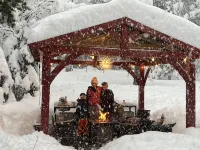 Outdoor Hot Tub and Spacious Living Area - Charming Retreat 國王海灘住宿飯店
