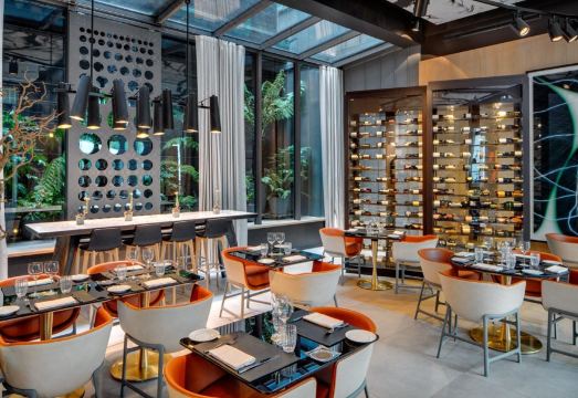 호텔 내부 전경