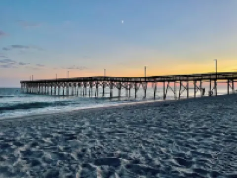 Premiere Location! Canal Front, Dock, Easy Beach & Pier Access