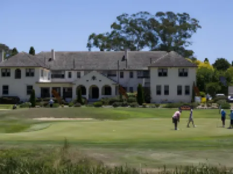 Dormie House Hotels in Bowral