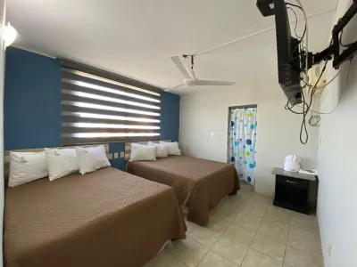 Hotel Esperanza Hotels near Malecon