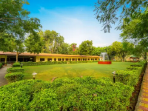Narmada Hills Resort Hotels in Omkareshwar