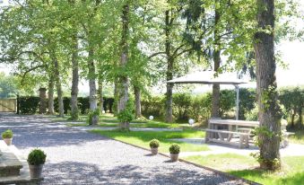 Superb Holiday Home with Garden in Serinchamps