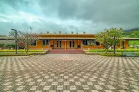 The Grand Resort Hotel a Bhavli Kh