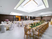 Radisson Blu Hotel, Riyadh Qurtuba Hotels near Mars