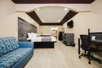 Sapphire Inn & Suites - Pysäköinti