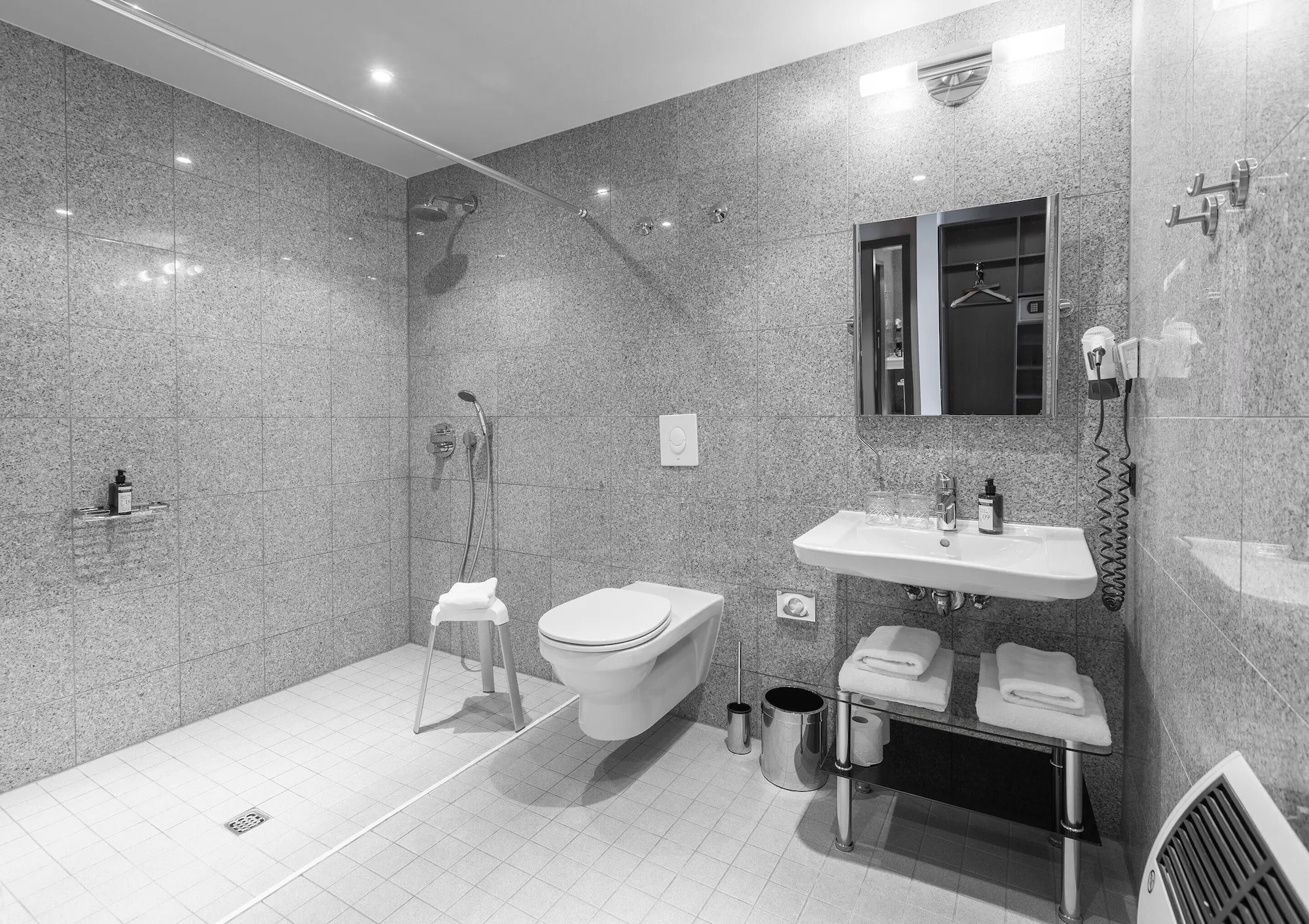 TITANIC Comfort Kurfürstendamm Zimmer Photos