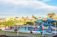 The Point Hotel & Spa - ติดทะเล