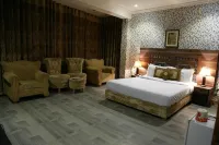 Safari Hotel Mall Road