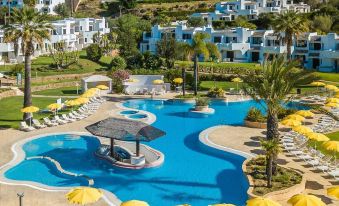 Green and Blue View Apartment