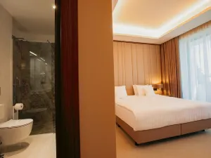 Hotel Stein Collection