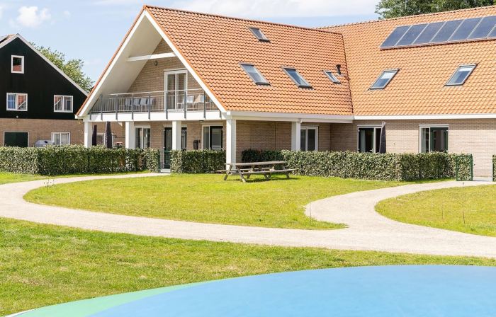 Apartment in Nes Near Vlijen Recreation Area
