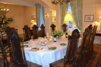 Château de Sury Hotels in Nolay
