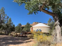 Escalante Yurts - Luxury Lodging فنادق في Escalante