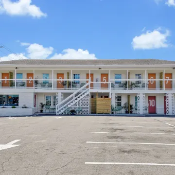 The Starlite Inn