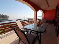 Apartments Prižba Bay Hotels in Blato