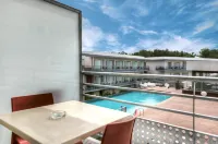 Comfort Aparthotel Antibes Le Maestria - ติดทะเล