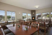 Super 8 by Wyndham Pocatello Hotels in Pocatello