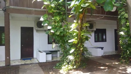 D&J Stamford Hotel - Hostel Отели в г. Баттикалоа