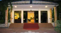 Hotel Boomerang - Check-in & Meals in Front at Hotel Sporting Hotels in Fidenza