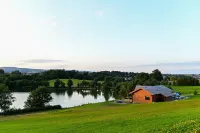 Cuddfan Lodge on a Beautiful Lake - 4-Star