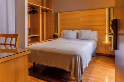 Hotel Serrano