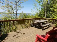 Red Lodge Resort فنادق في Assiginack