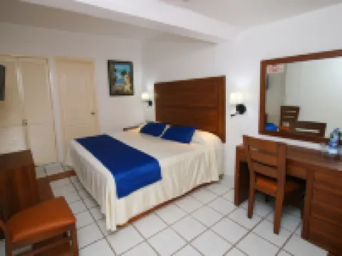 Hotel Marbella โรงแรมในมานซานีโย