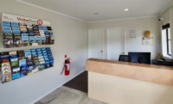 บีเคเอส โพฮูตูกาวา ลอดจ์ โรงแรมในฟางาเรอิ