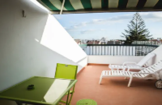 Help Yourself Hostels - Carcavelos Coast