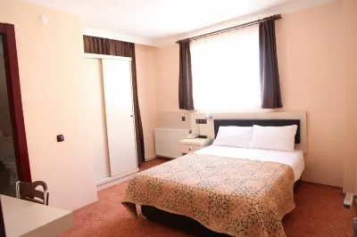 Hattuşirin Hotel 초룸 호텔