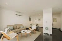 Ocean View by Azores Villas - parking
