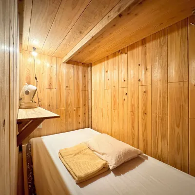 Guesthouse Asibina Hotels near Southern Gate Bridge