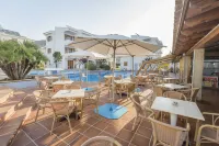 Aparthotel Flora