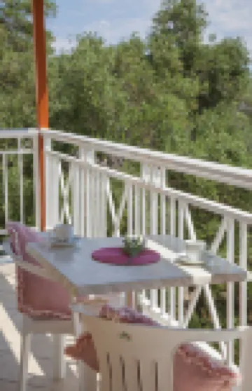 Brentanos Apartments - A - View of Paradise