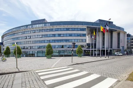 Séjours & Affaires Orléans Jeanne d'Arc Отели в г. Шеси