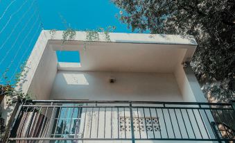 The Bay - Ha Long Homestay - Housity