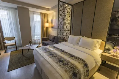 Shimall Hotel