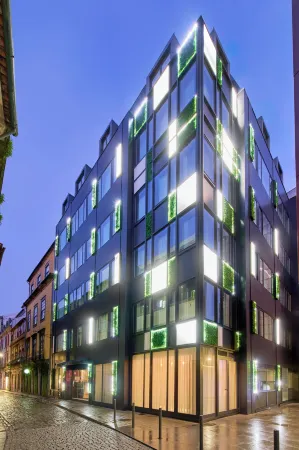 Hotel Moon & Sun Porto Отели рядом с достопримечательностью «Университет Порту»