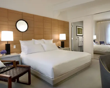 21C Museum Hotel Cincinnati Hotels in Cincinnati